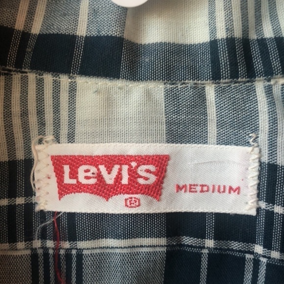 LEVI’S Plaid Button Down Long Sleeve - Picture 2 of 5